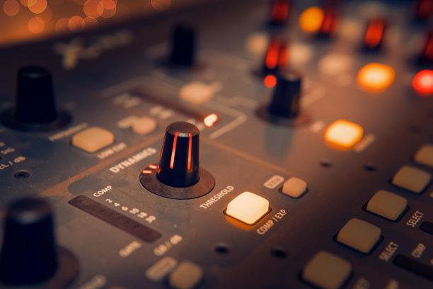 Mixing board, Credits: Pexels, Dmitry Demidov